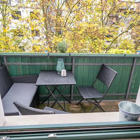 Arbio I Modern Near Stoetteritz Apartment